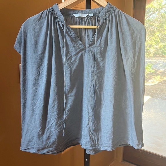Uniqlo Gray Linen Blend V-Neck Cap Sleeve Pullover Blouse Top Size XS - Picture 2 of 6